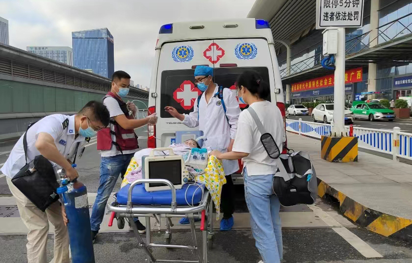 嘉兴救护车出租公司